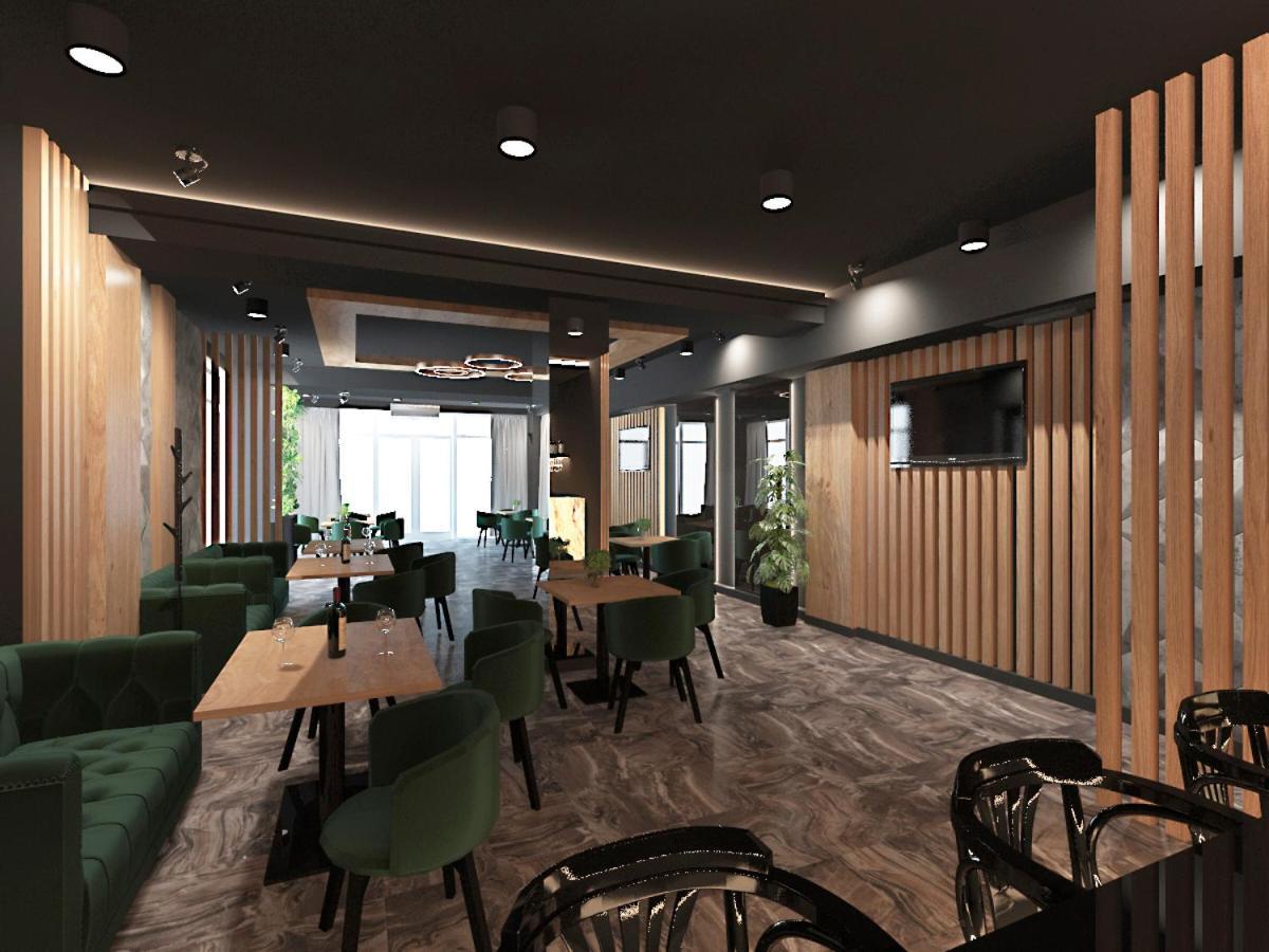 Volochysk Zbruch Palace Hotel מראה חיצוני תמונה